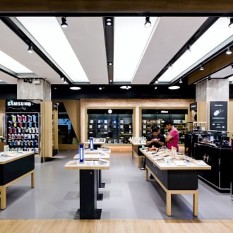 Emeryville store s